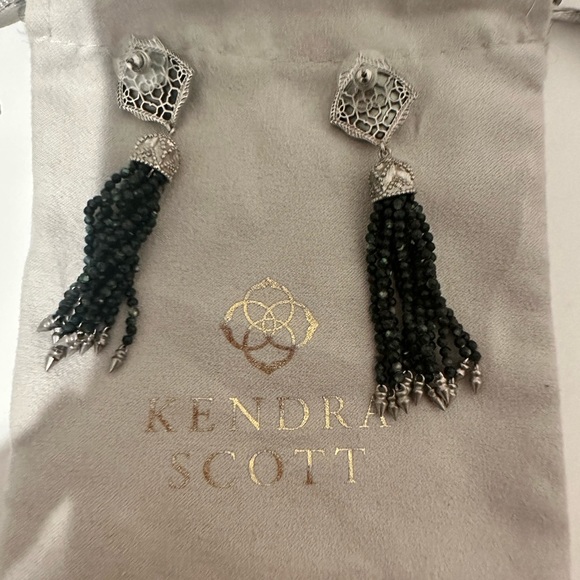 Kendra Scott Misha Tassel Earrings Black Mother of Pearl and Silver Tone Metal - Picture 6 of 7